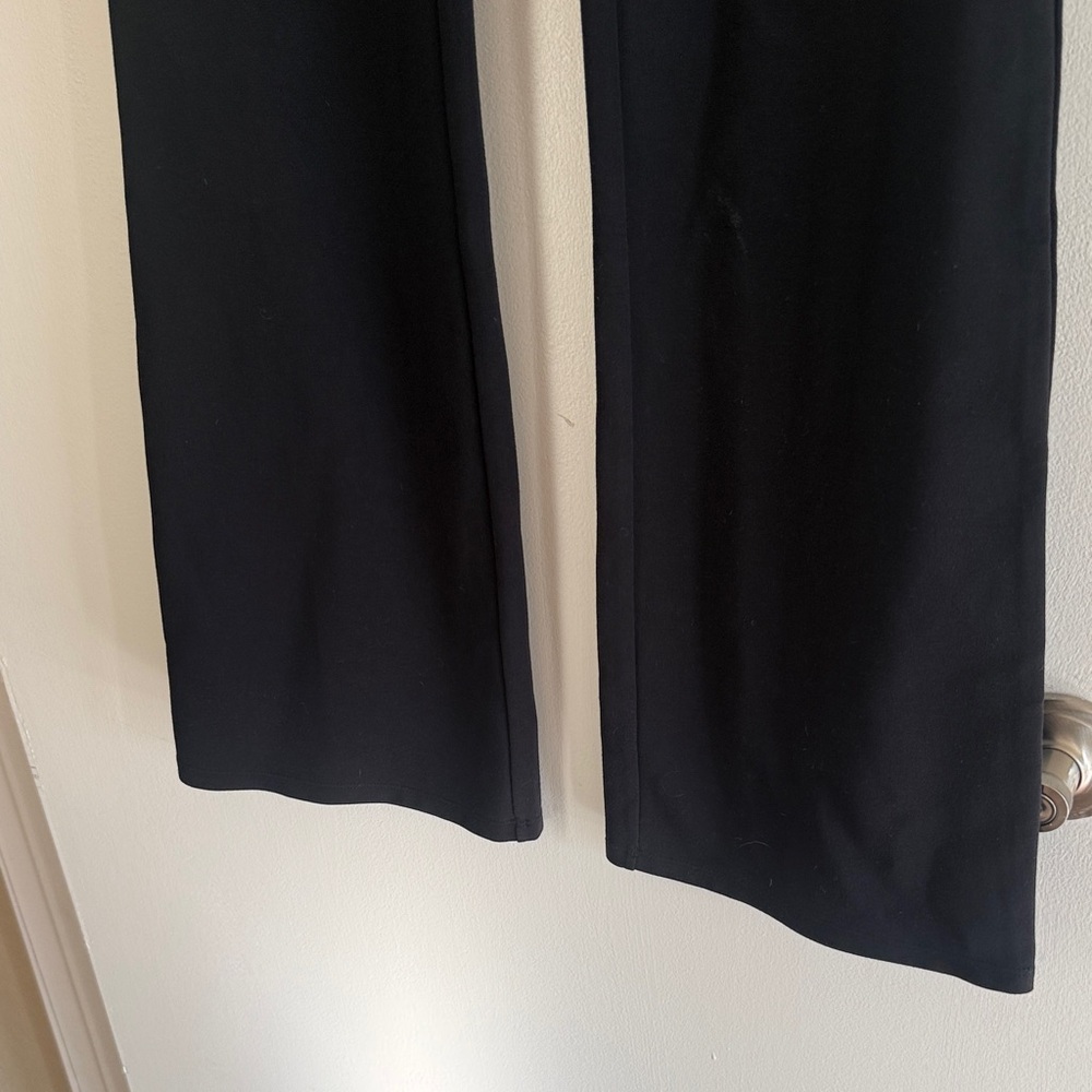 Halara Chic Black Flare Women's Pants - Picture 5 of 10